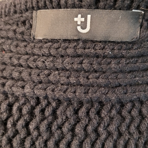 +J Jil Sander for Uniqlo Wool Knitted Cape - Picture 12 of 12